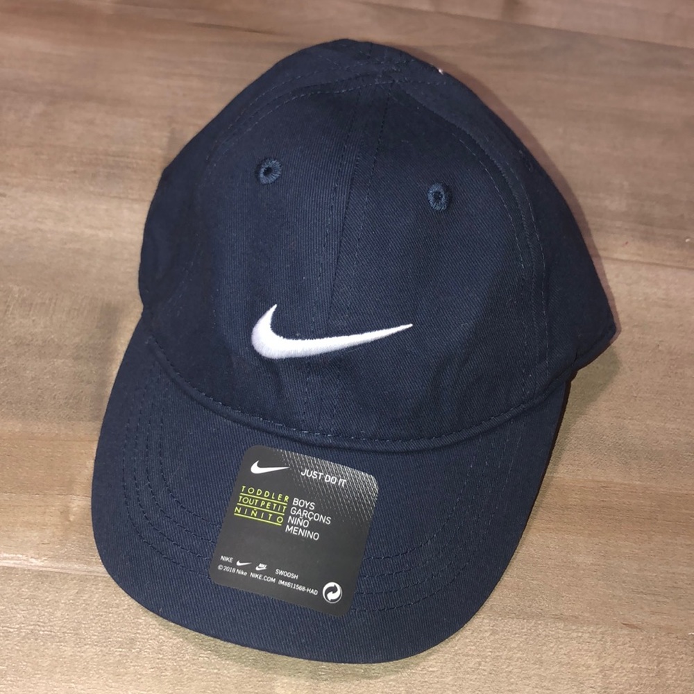 NWT Nike toddler hat